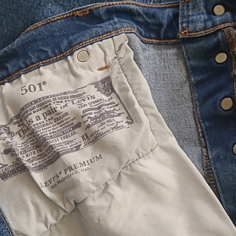 Levi's 501 Original Fit Jeans Plus Size 22W High Rise Button Fly Blue Classic - Picture 14 of 14